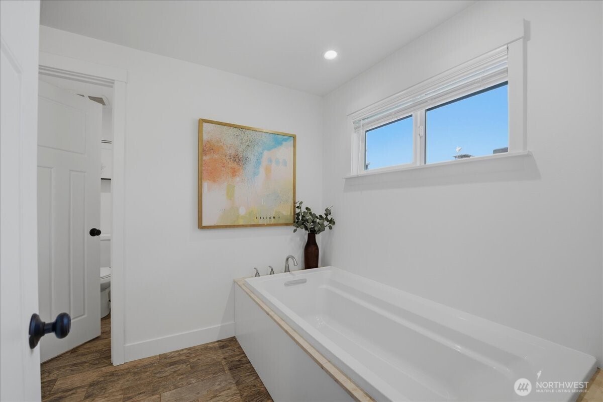 10705 41st Place Property Photo 15