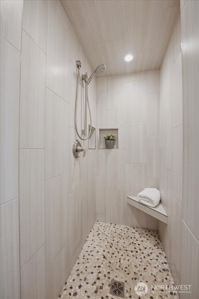 10705 41st Place Property Photo 17