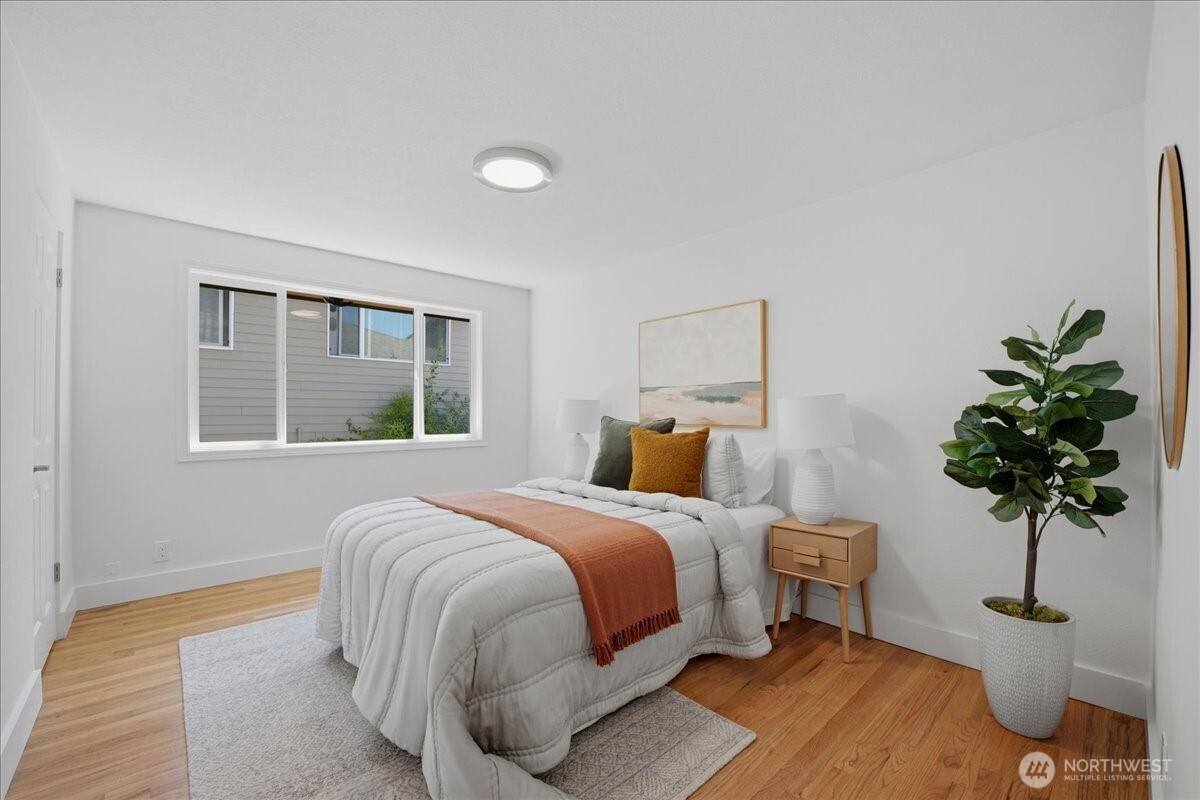 10705 41st Place Property Photo 19