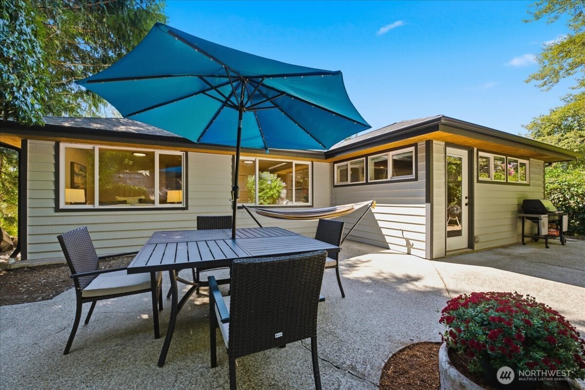 10705 41st Place Property Photo 31