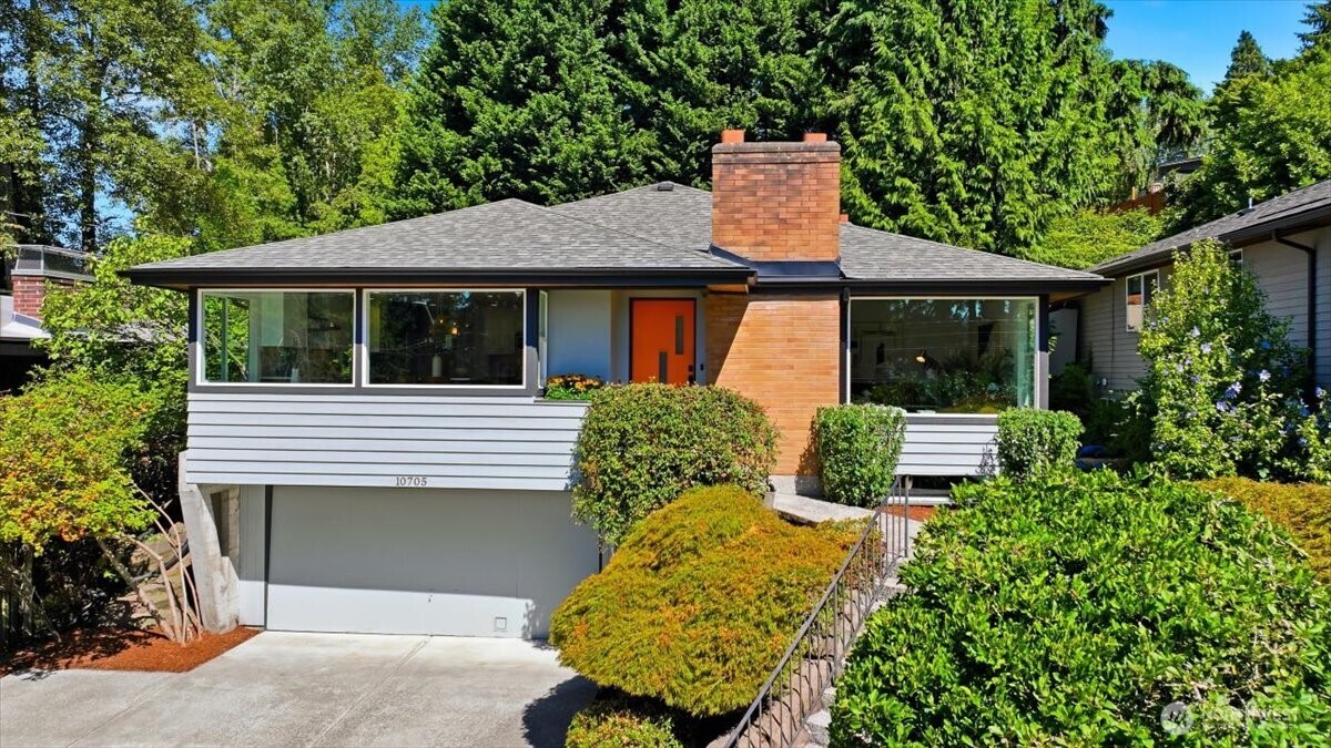 10705 41st Place Property Photo 36