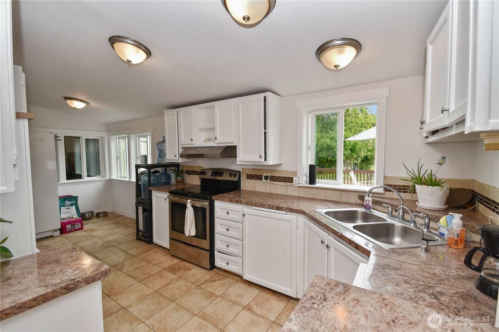 18268 Colony Road Property Photo 24