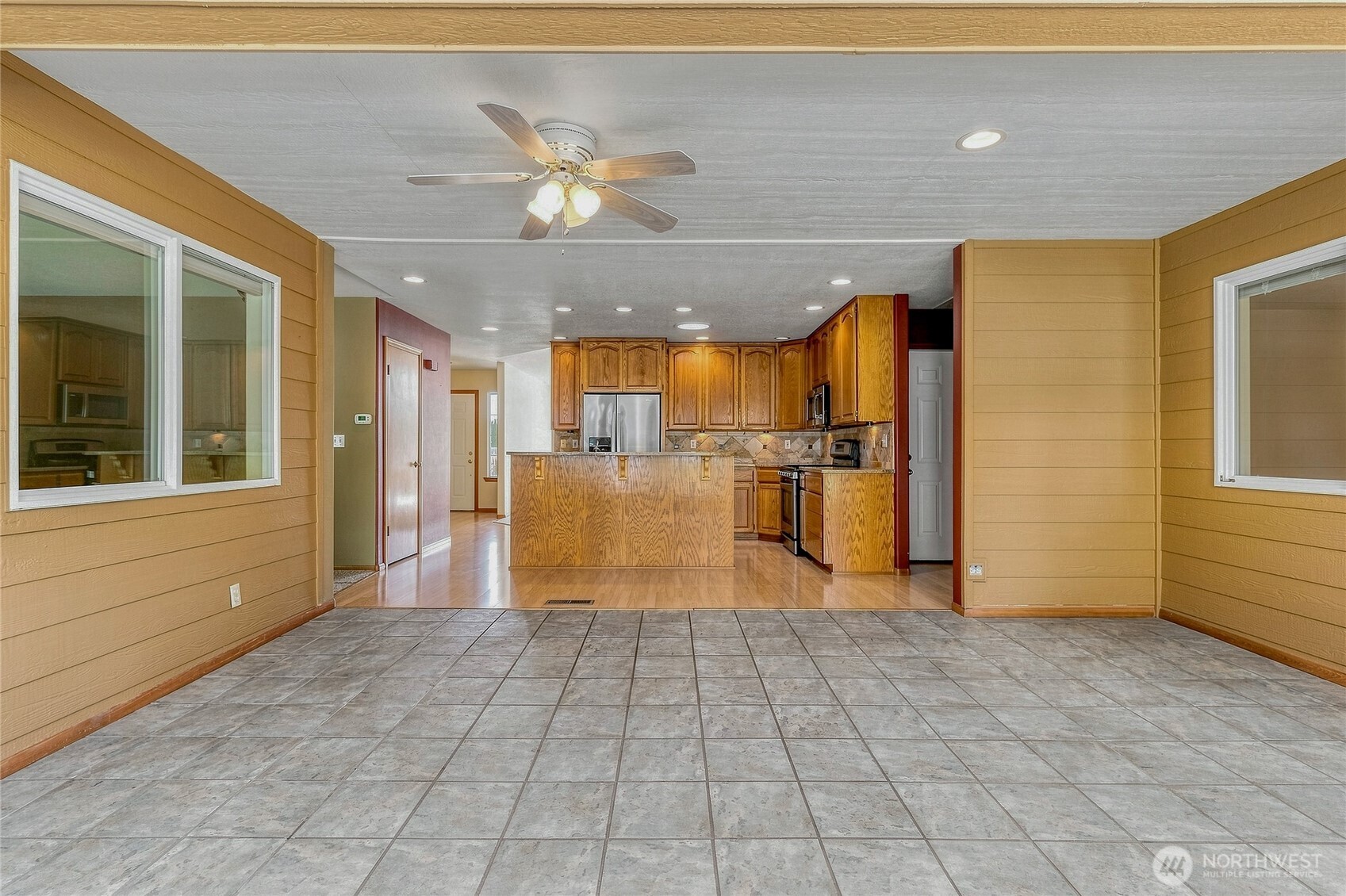 1716 Se Grassland Court Property Photo 19