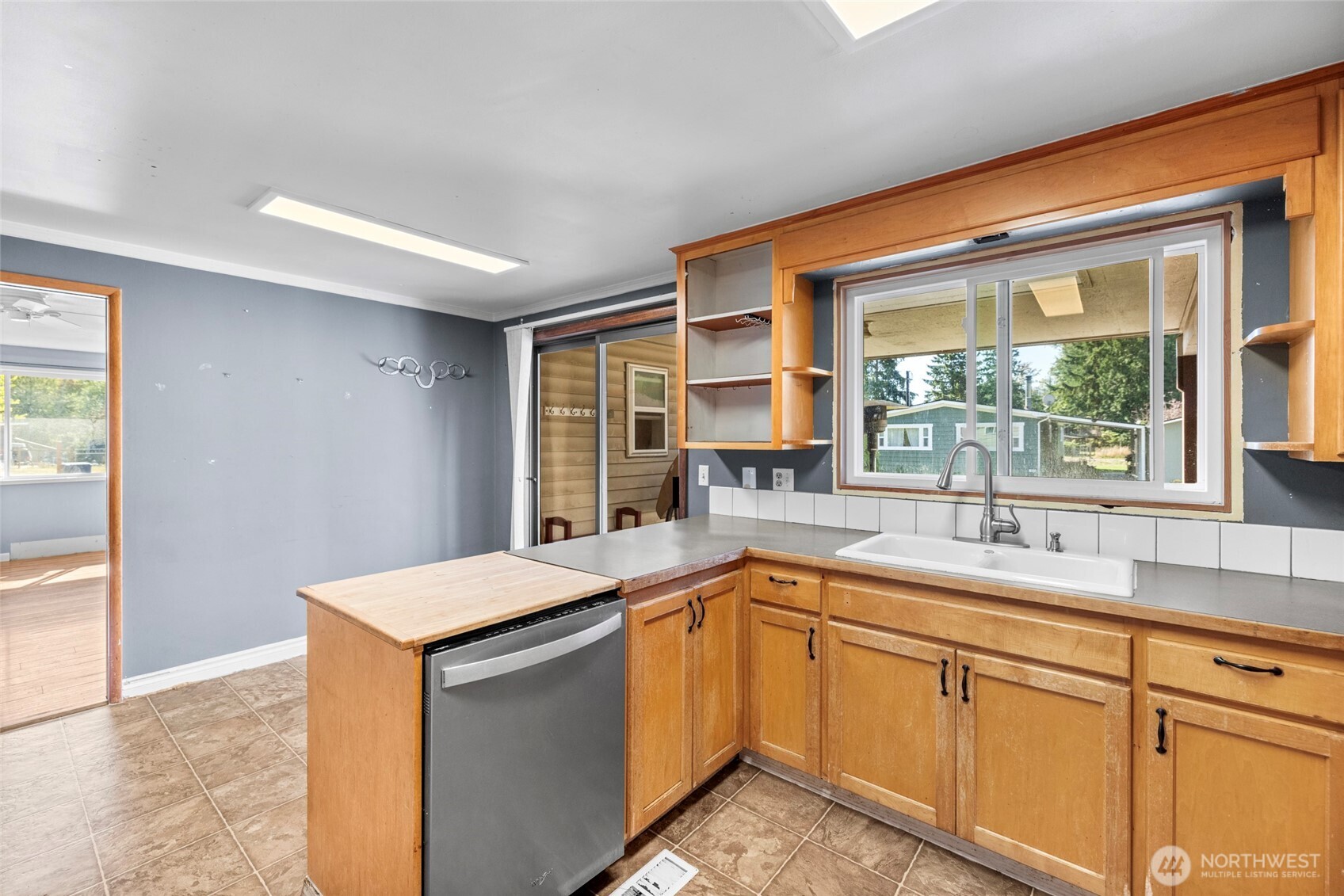 849 Burlingame Road Property Photo 7