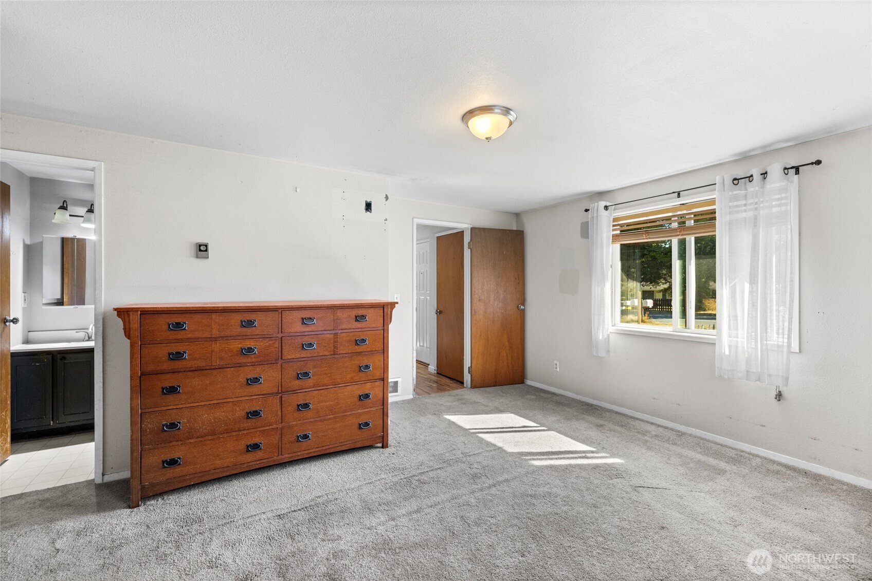 849 Burlingame Road Property Photo 15