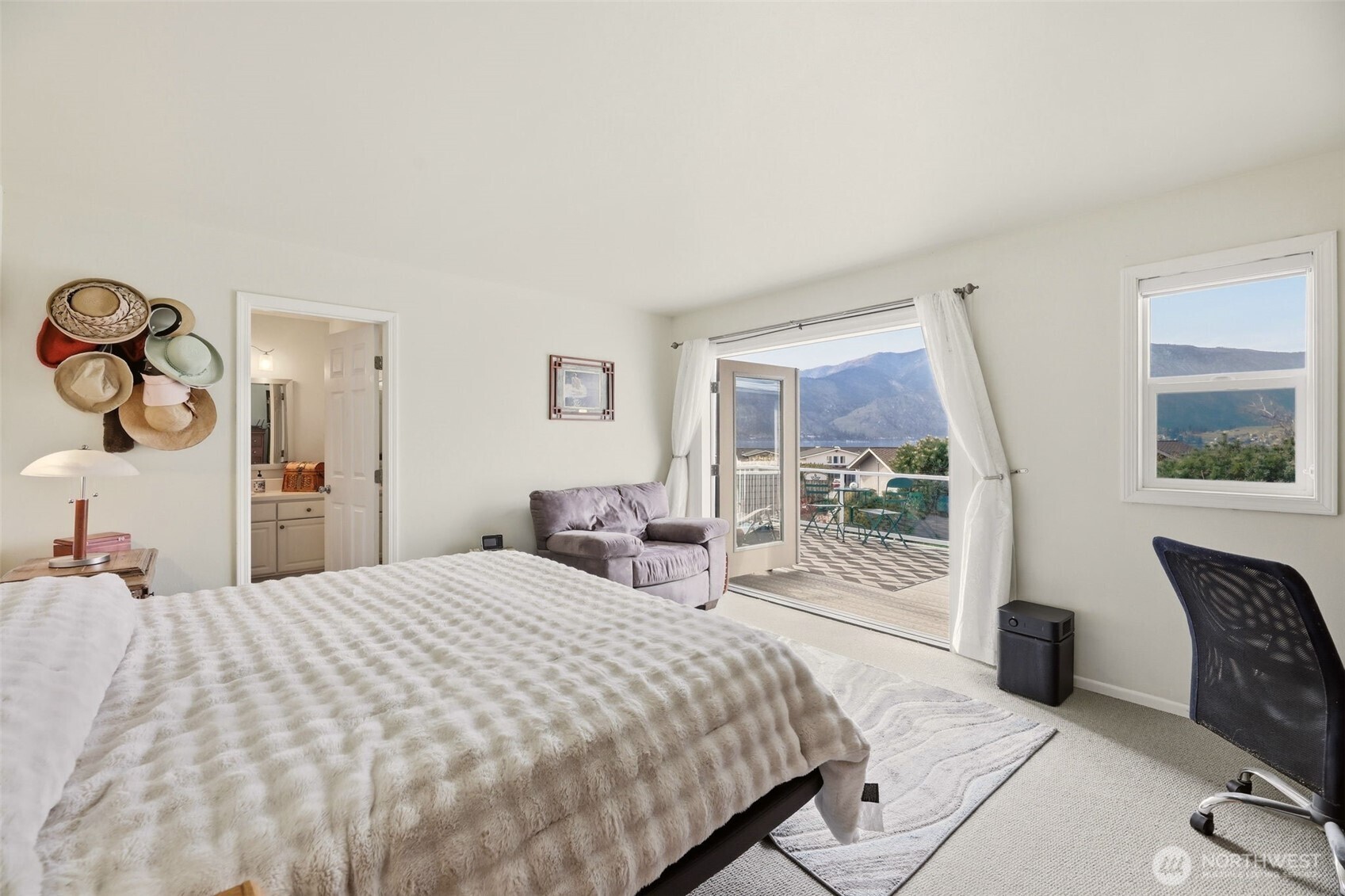 207 Manson View Drive Property Photo 16