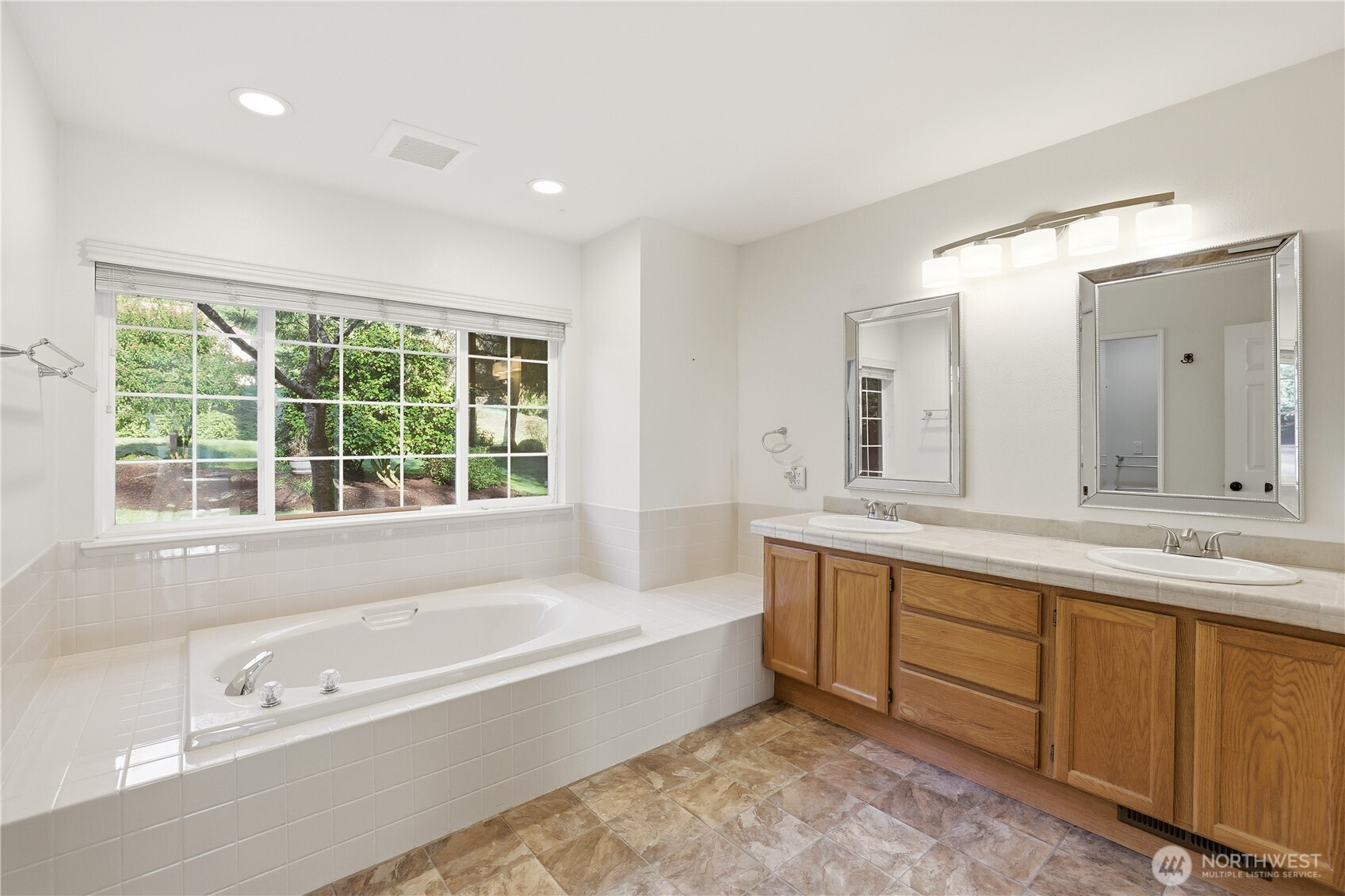 4642 Se Parsons Green Court Property Photo 15