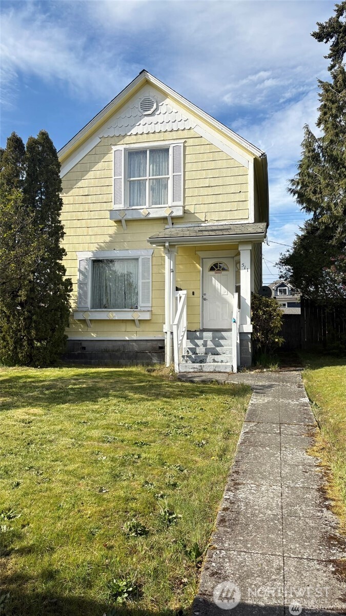 511 E 34th Street Property Photo 1