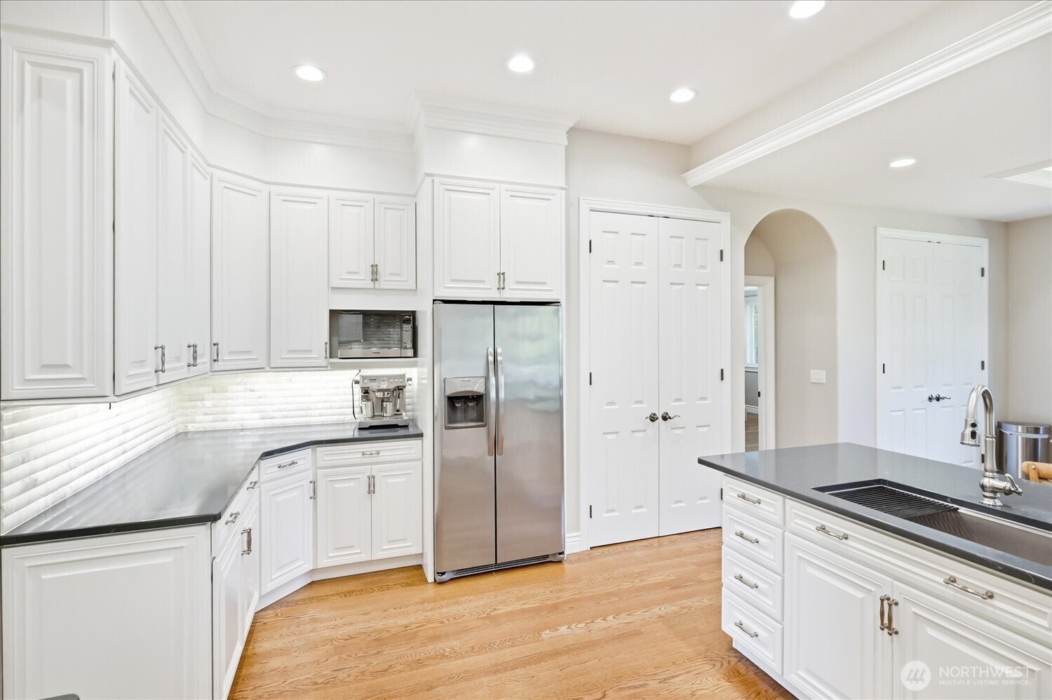 1615 Beacon Drive Property Photo 12