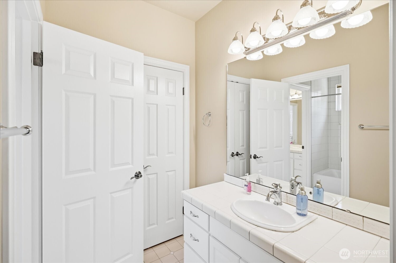 1615 Beacon Drive Property Photo 20