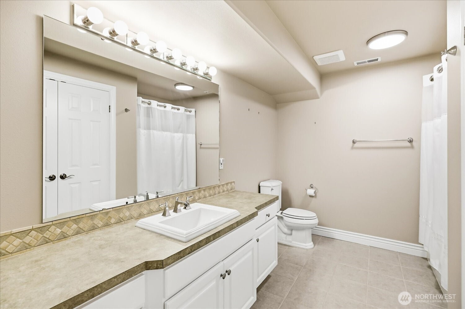 1615 Beacon Drive Property Photo 29