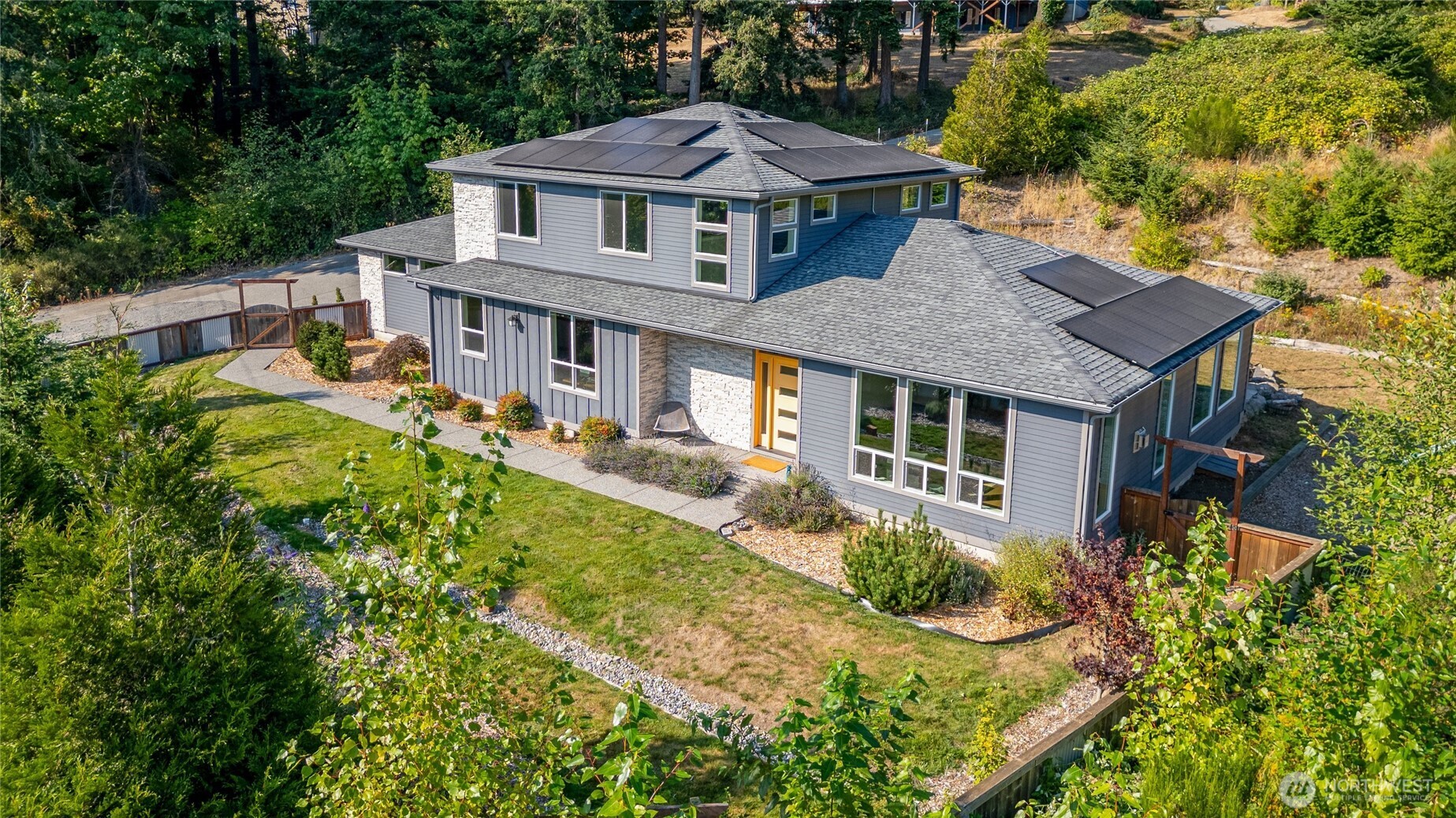 689 Chuckanut Drive Property Photo 1