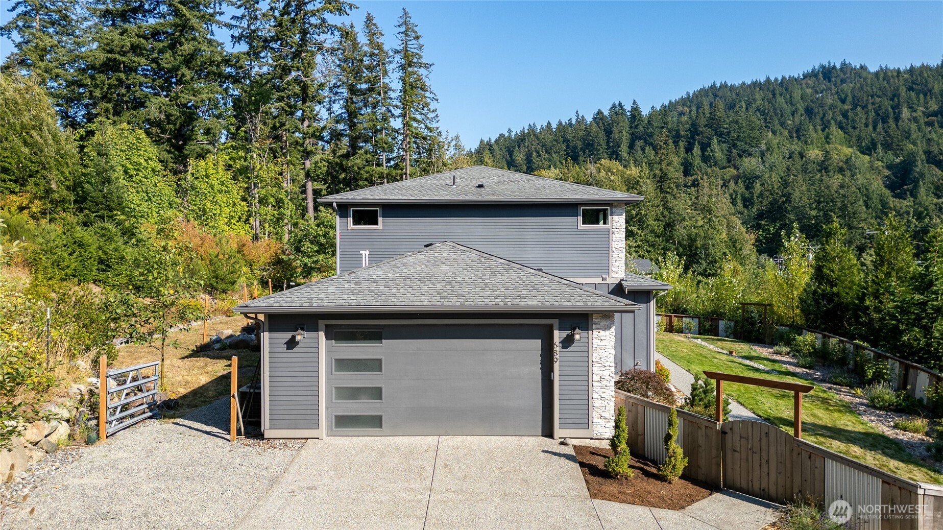 689 Chuckanut Drive Property Photo 3