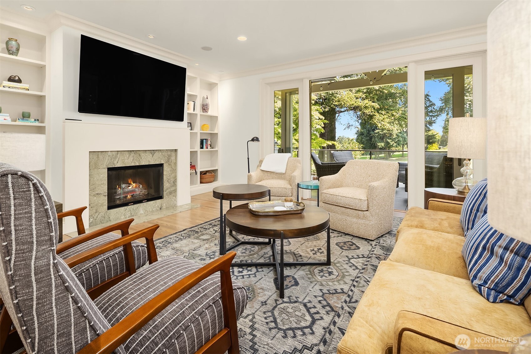 2018 Broadmoor Drive Property Photo 4