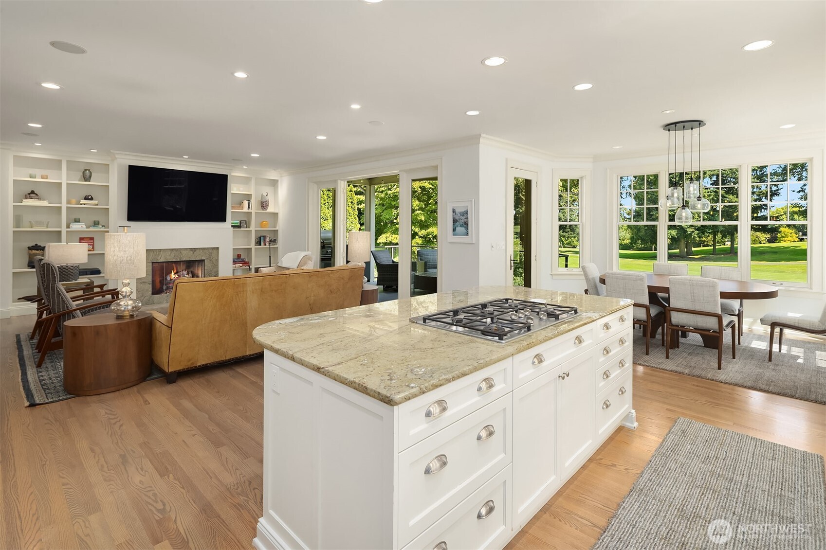 2018 Broadmoor Drive Property Photo 7