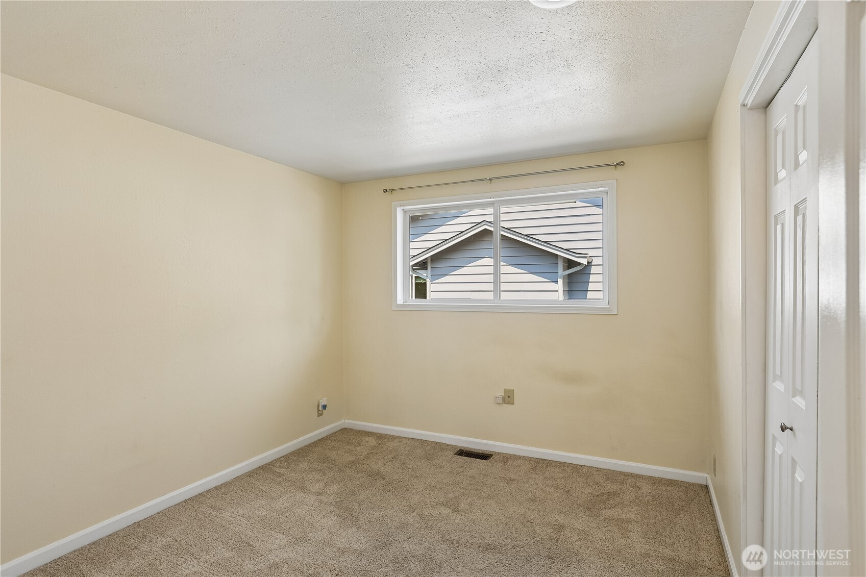 20224 Greenwood Ave N Property Photo 15