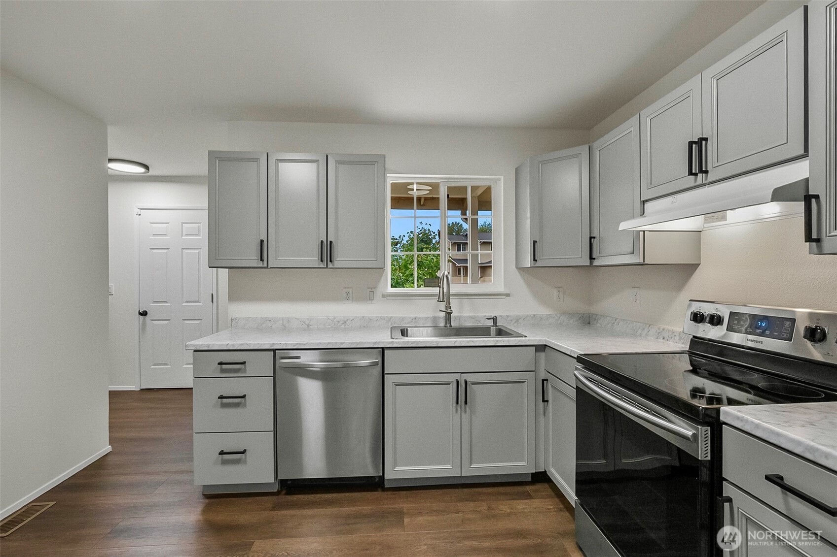 16805 41st Drive A Property Photo 9