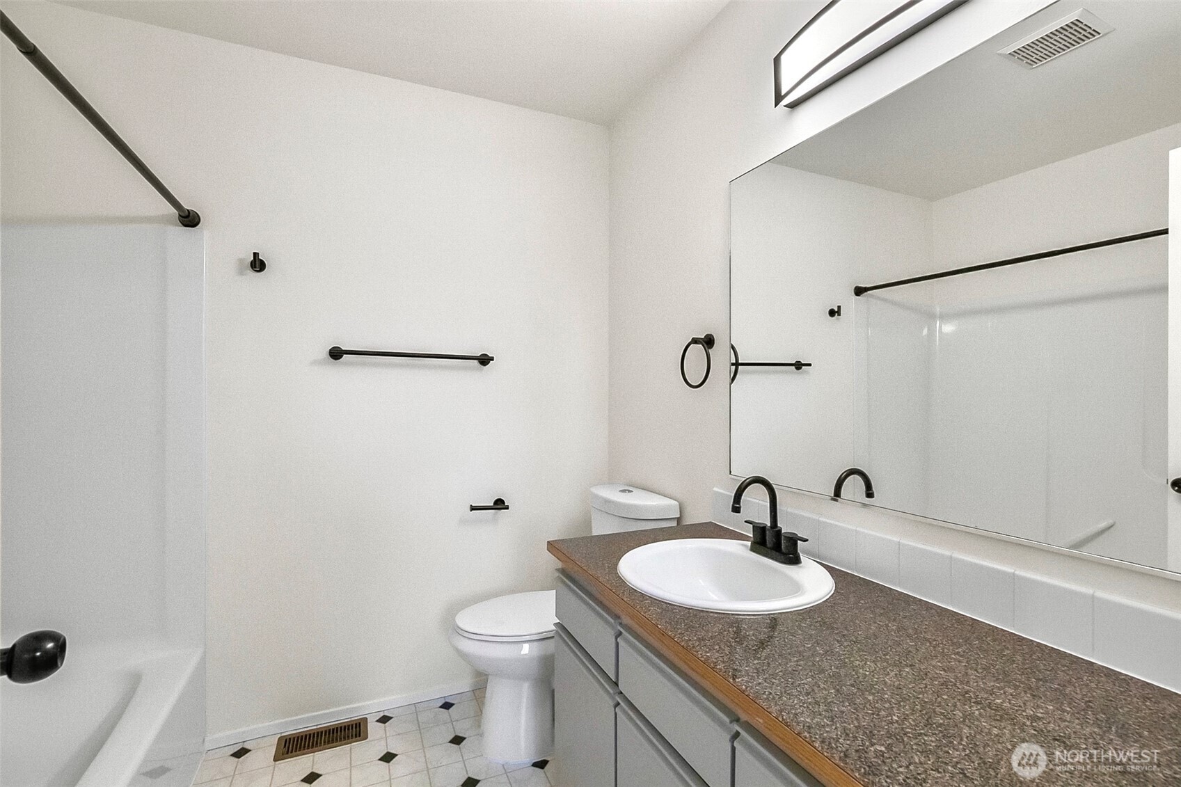 16805 41st Drive A Property Photo 25