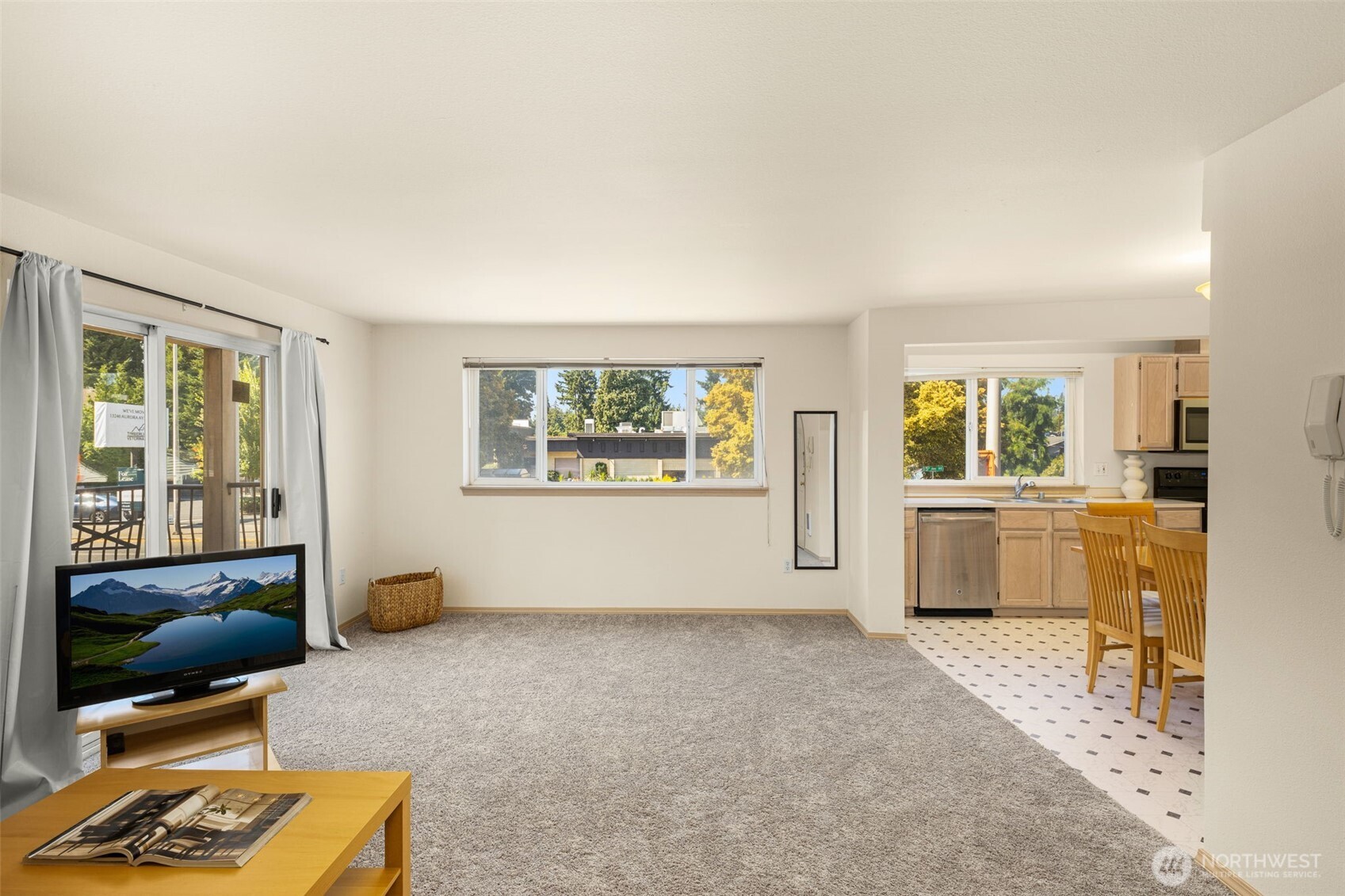 12056 15th Avenue 201 Property Photo 2