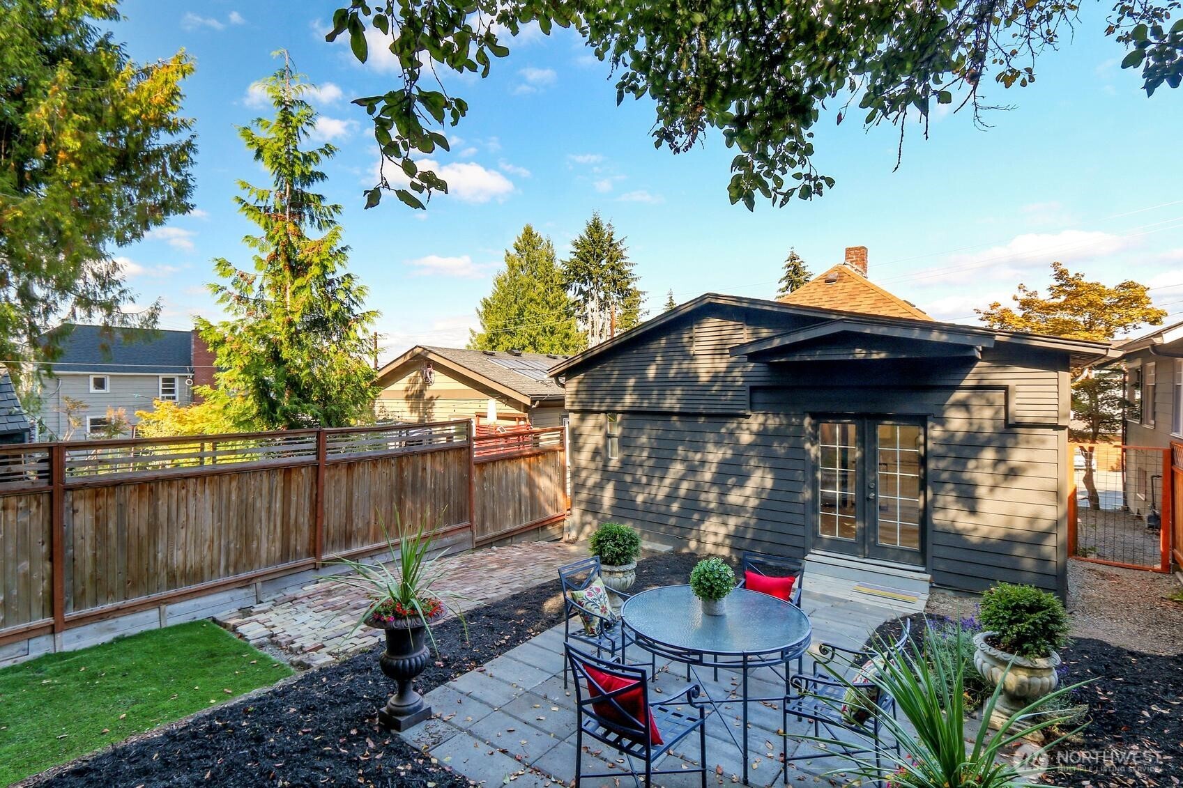 1113 33rd Avenue Property Photo 19