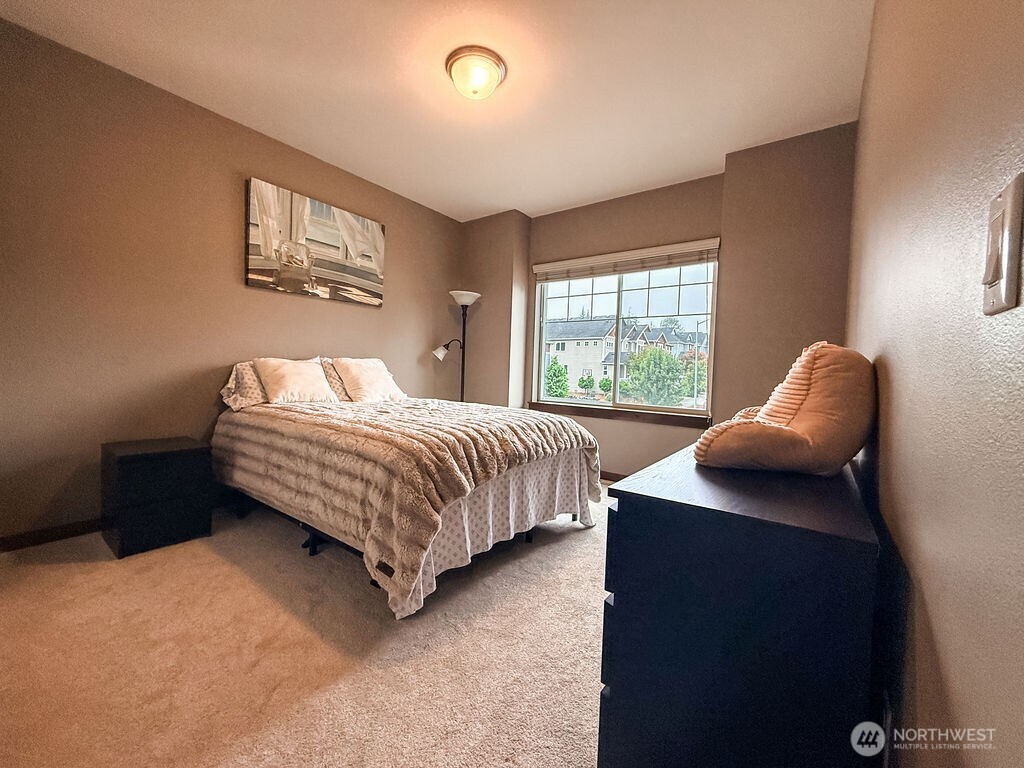 2824 93rd Place Property Photo 19