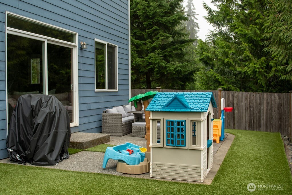 2824 93rd Place Property Photo 22