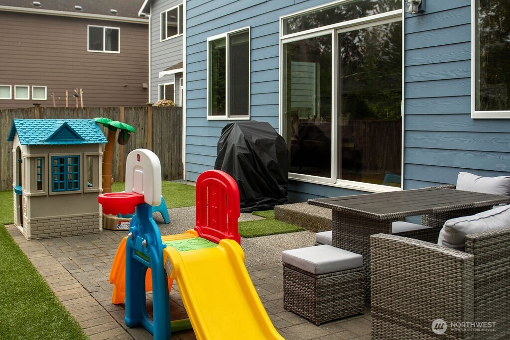 2824 93rd Place Property Photo 23