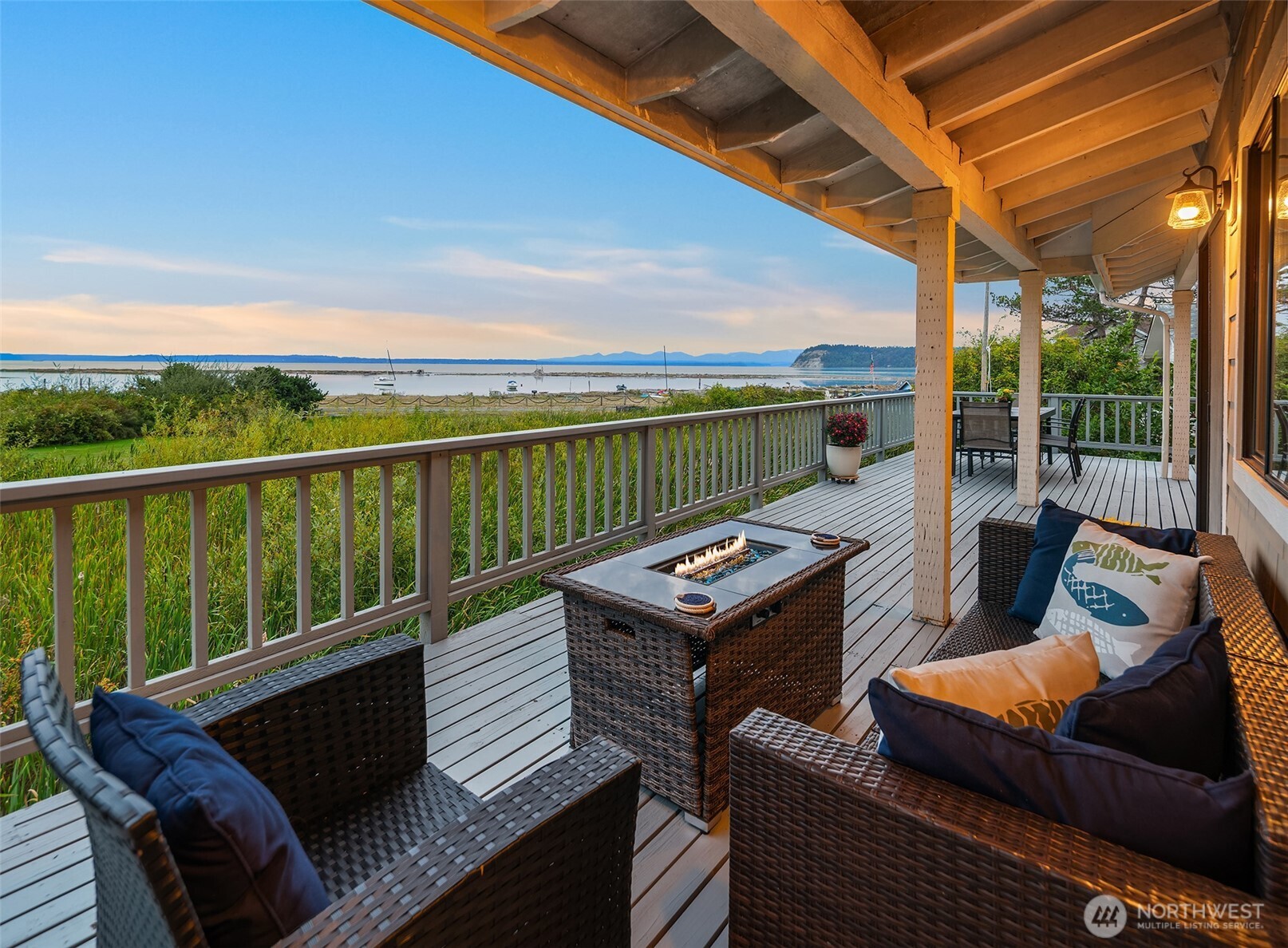 2682 Sunlight Beach Road Property Photo 6