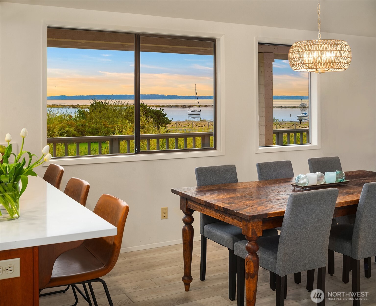 2682 Sunlight Beach Road Property Photo 8