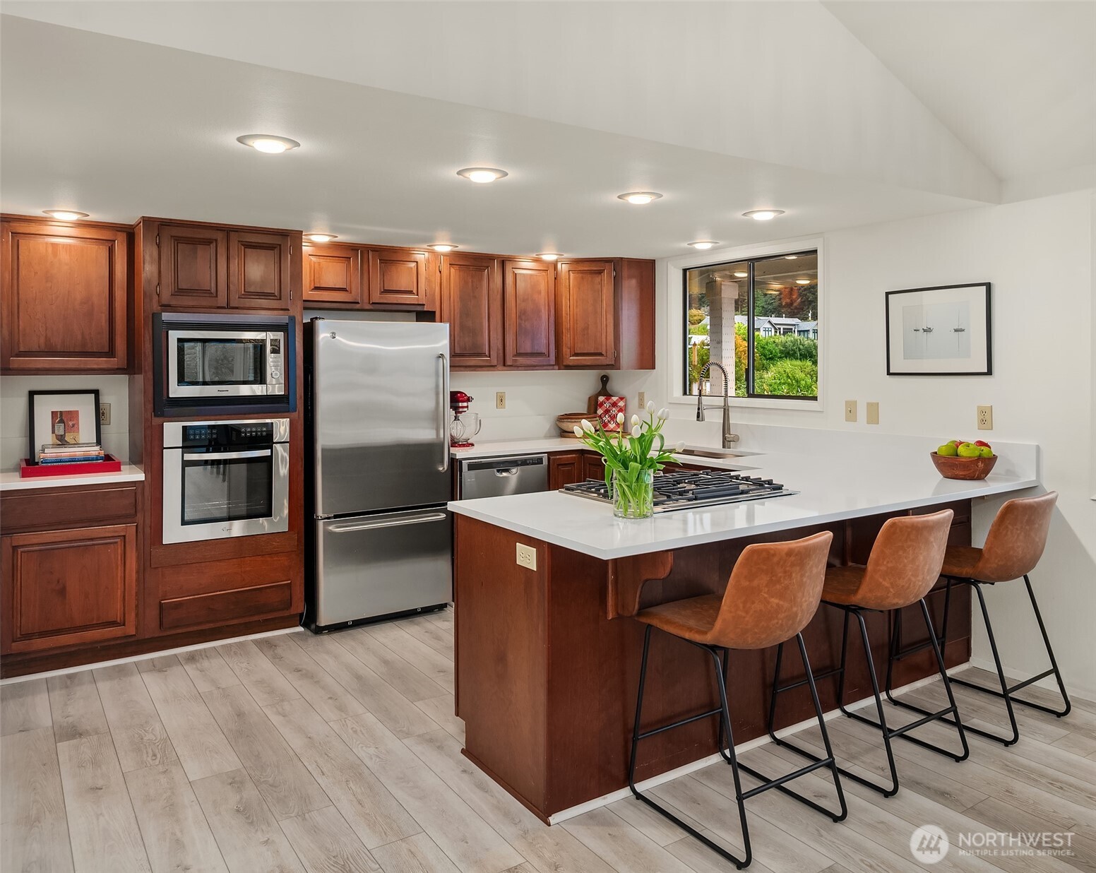2682 Sunlight Beach Road Property Photo 12