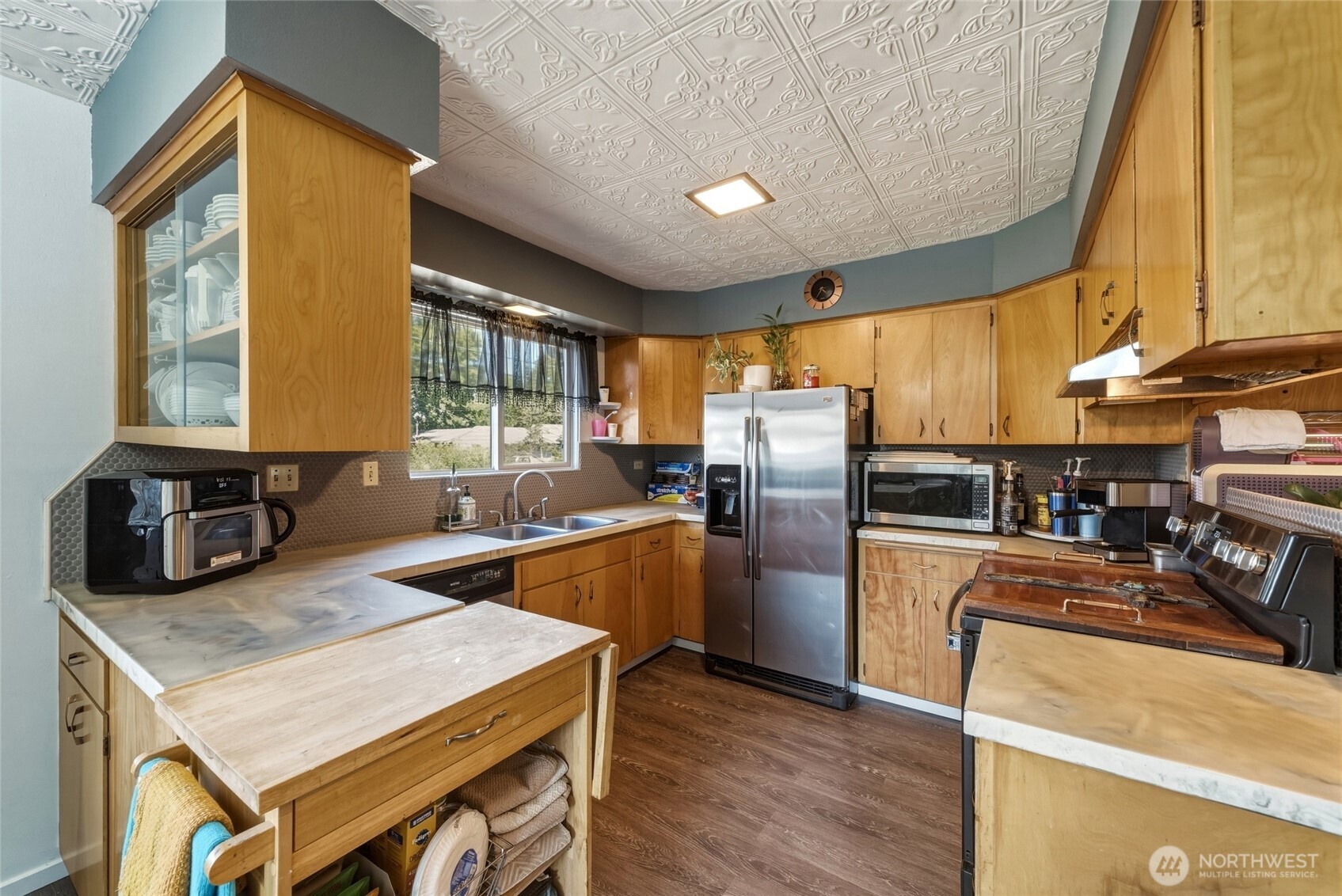 601 Coppei Avenue Property Photo 6