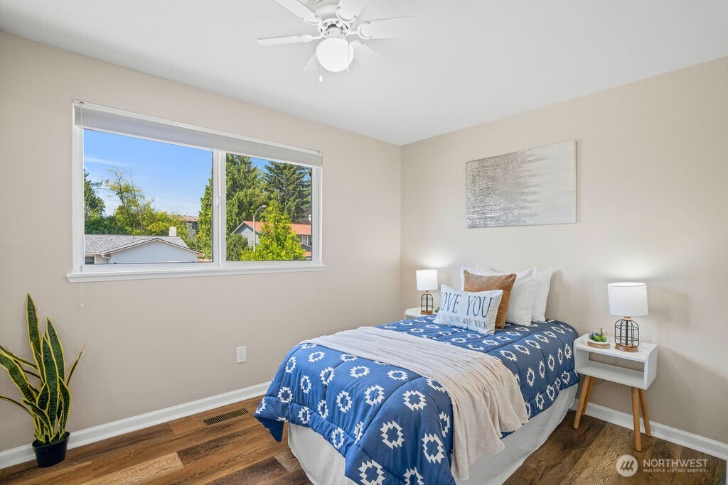 15003 45th Place Property Photo 10