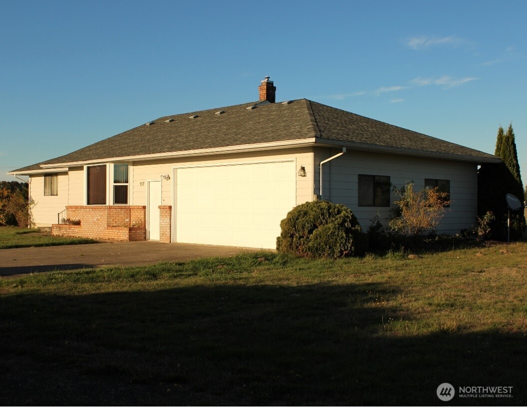 117 Plomondon Road Property Photo 2
