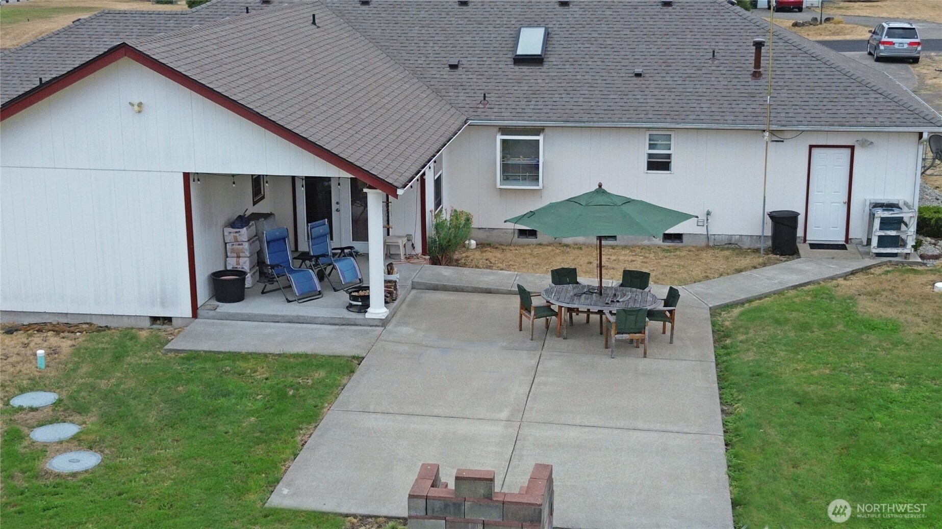 9214 Applegate Loop Property Photo 5