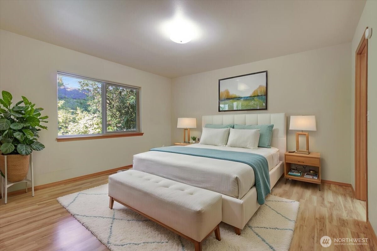 14114 Beverly Park Road A Property Photo 25