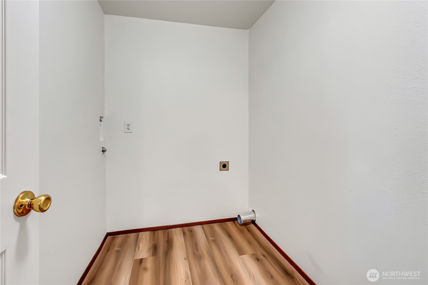 917 A-d 75th Street Property Photo 11