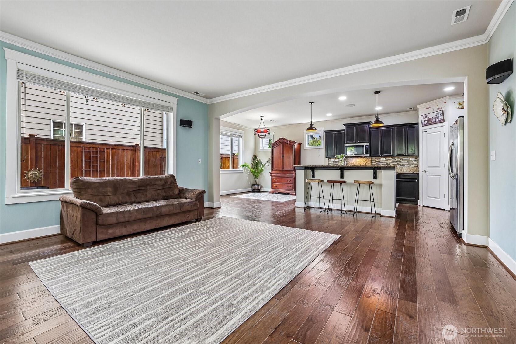 10015 1st Street Property Photo 6