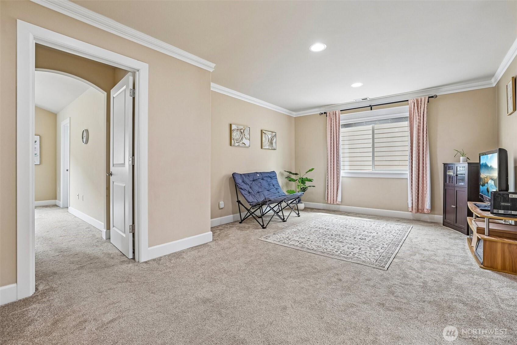 10015 1st Street Property Photo 8