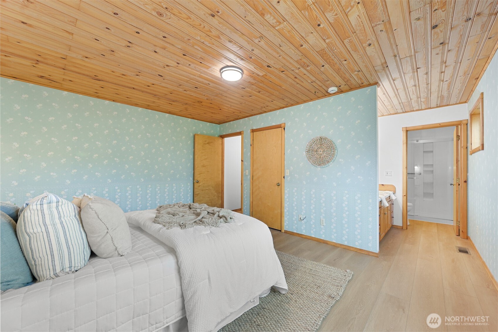 2438 N Bakerview Park Drive Property Photo 15
