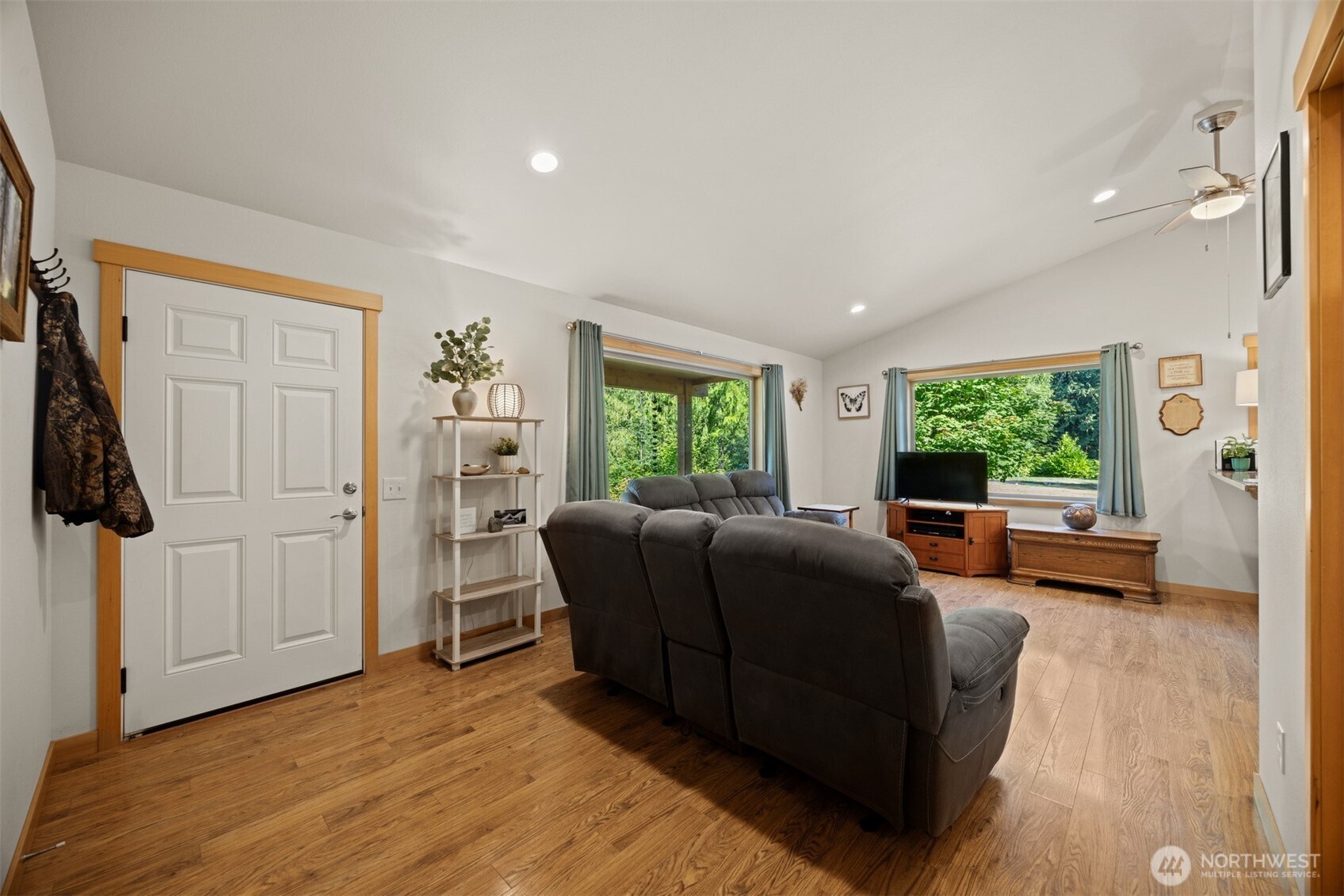 9273 Black Mountain Lane Property Photo 23