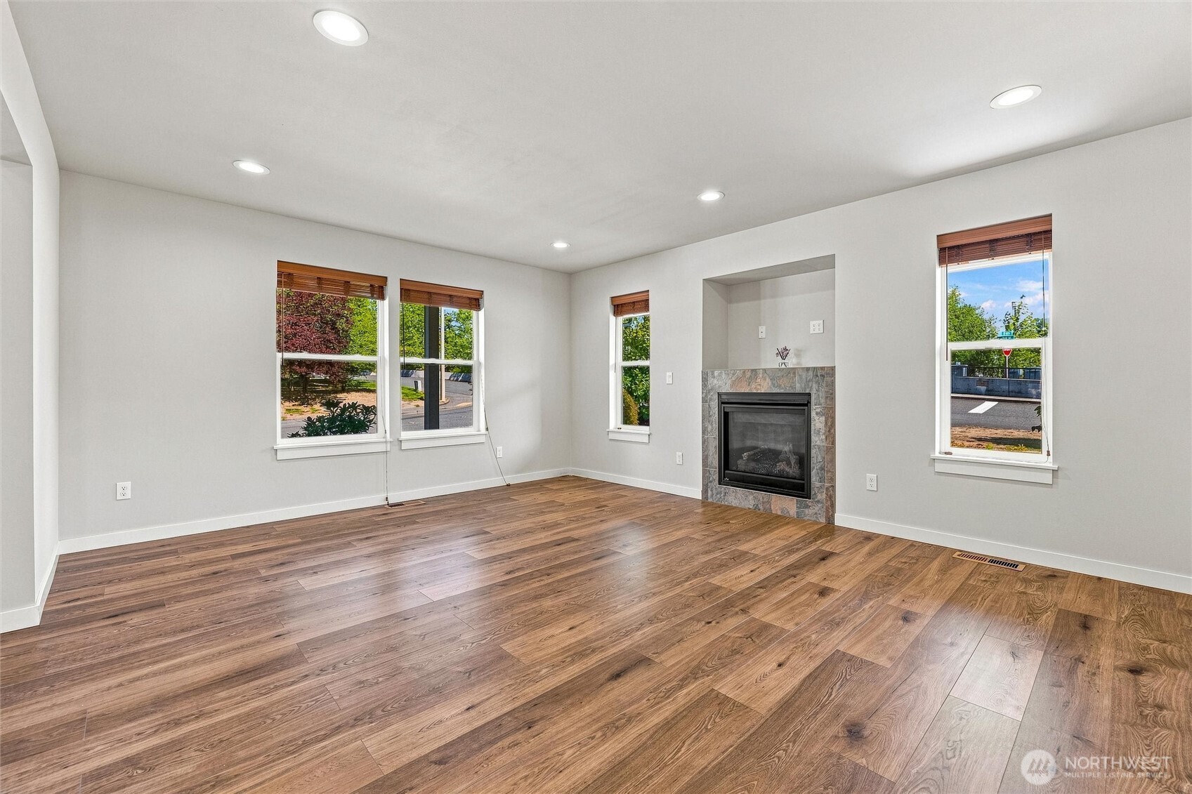 1183 D Street Property Photo 6