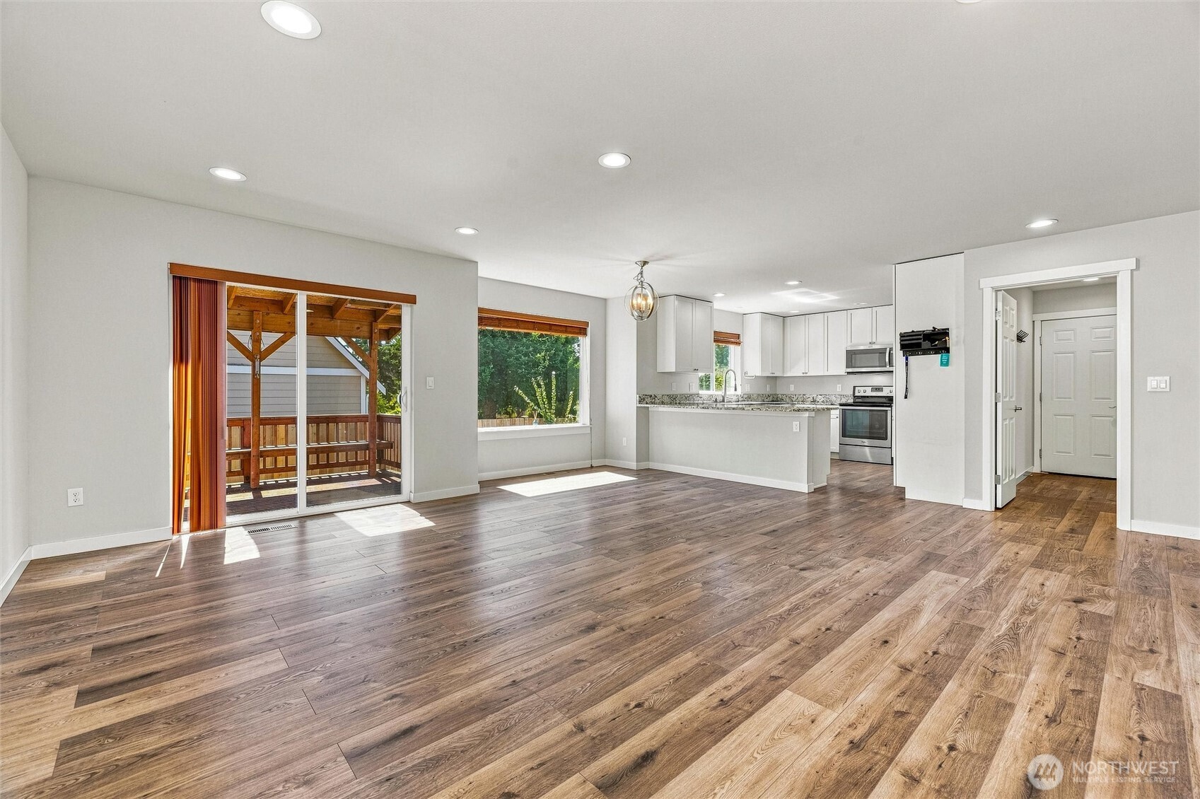 1183 D Street Property Photo 8