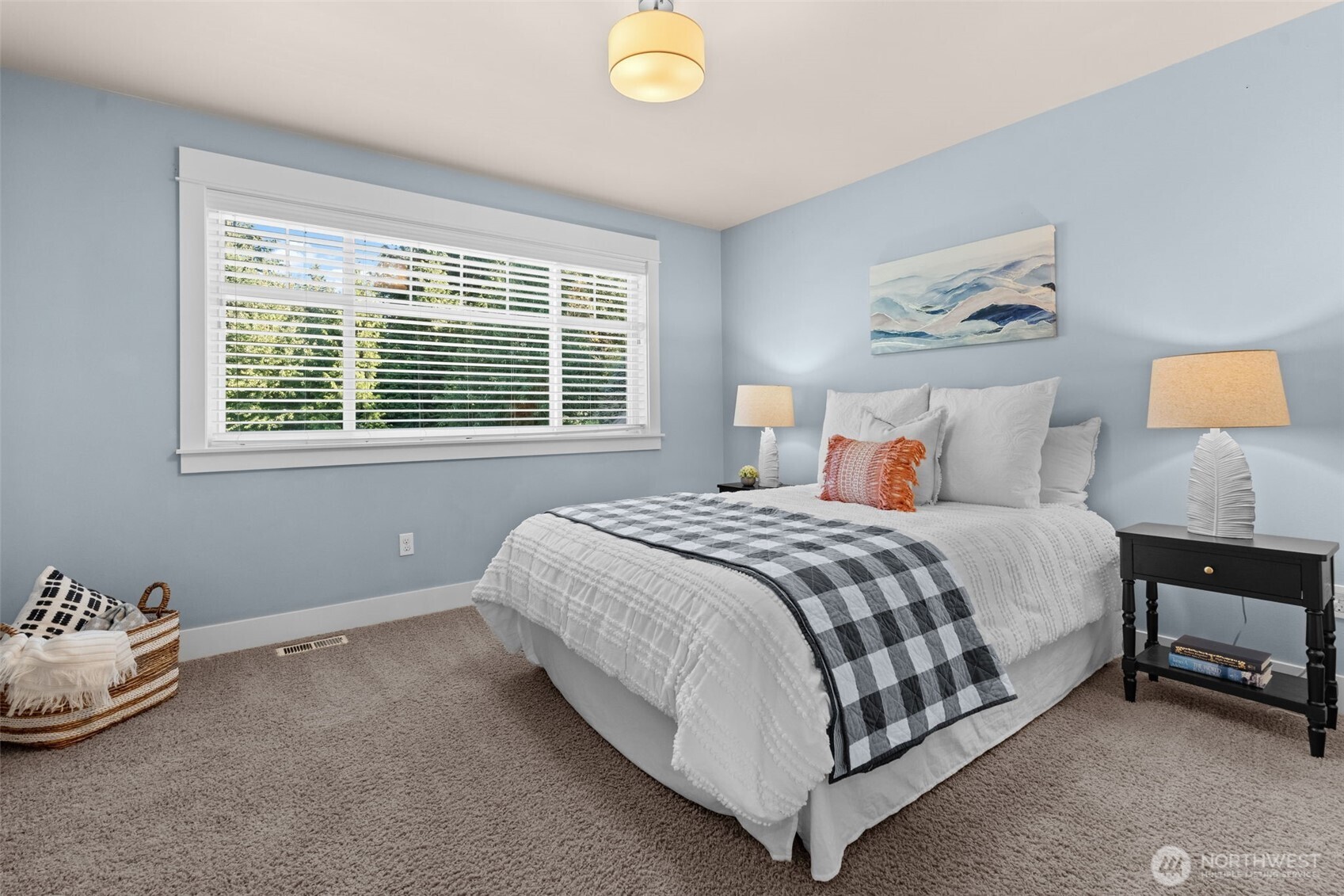904 7th Court Property Photo 32