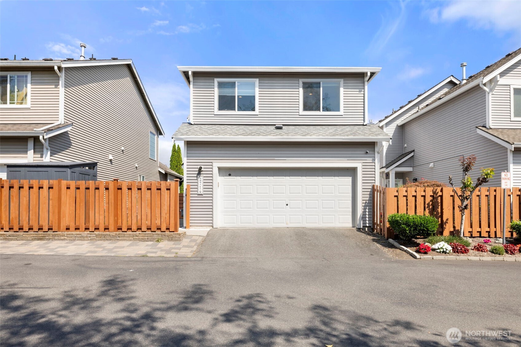 2714 84th Drive Property Photo 2