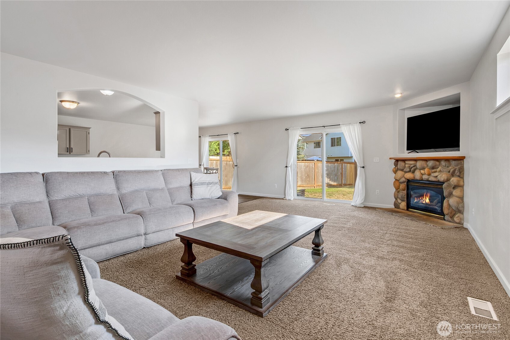 1212 192nd Street Ct Property Photo 4
