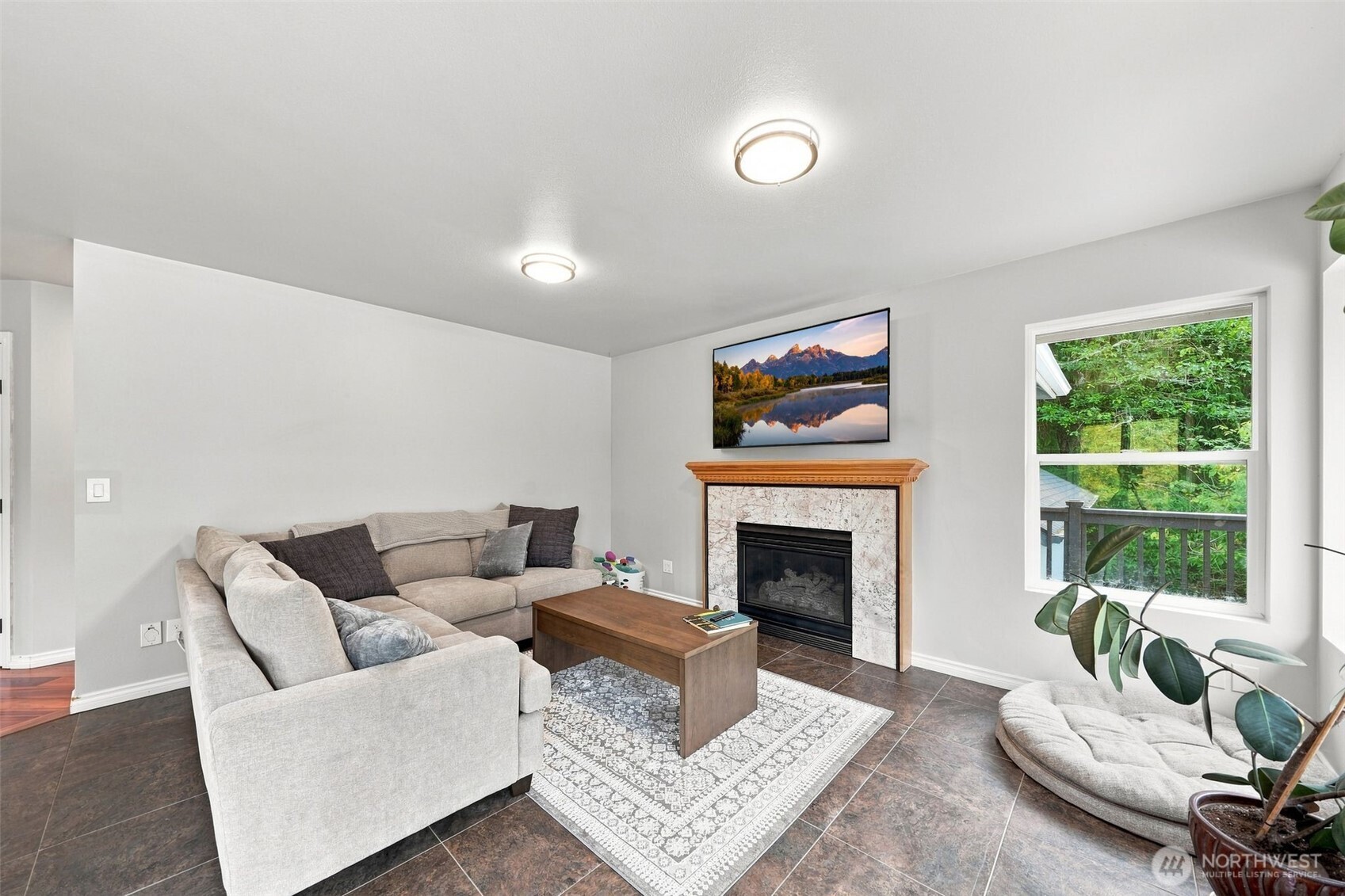 21058 Estate Drive Property Photo 11