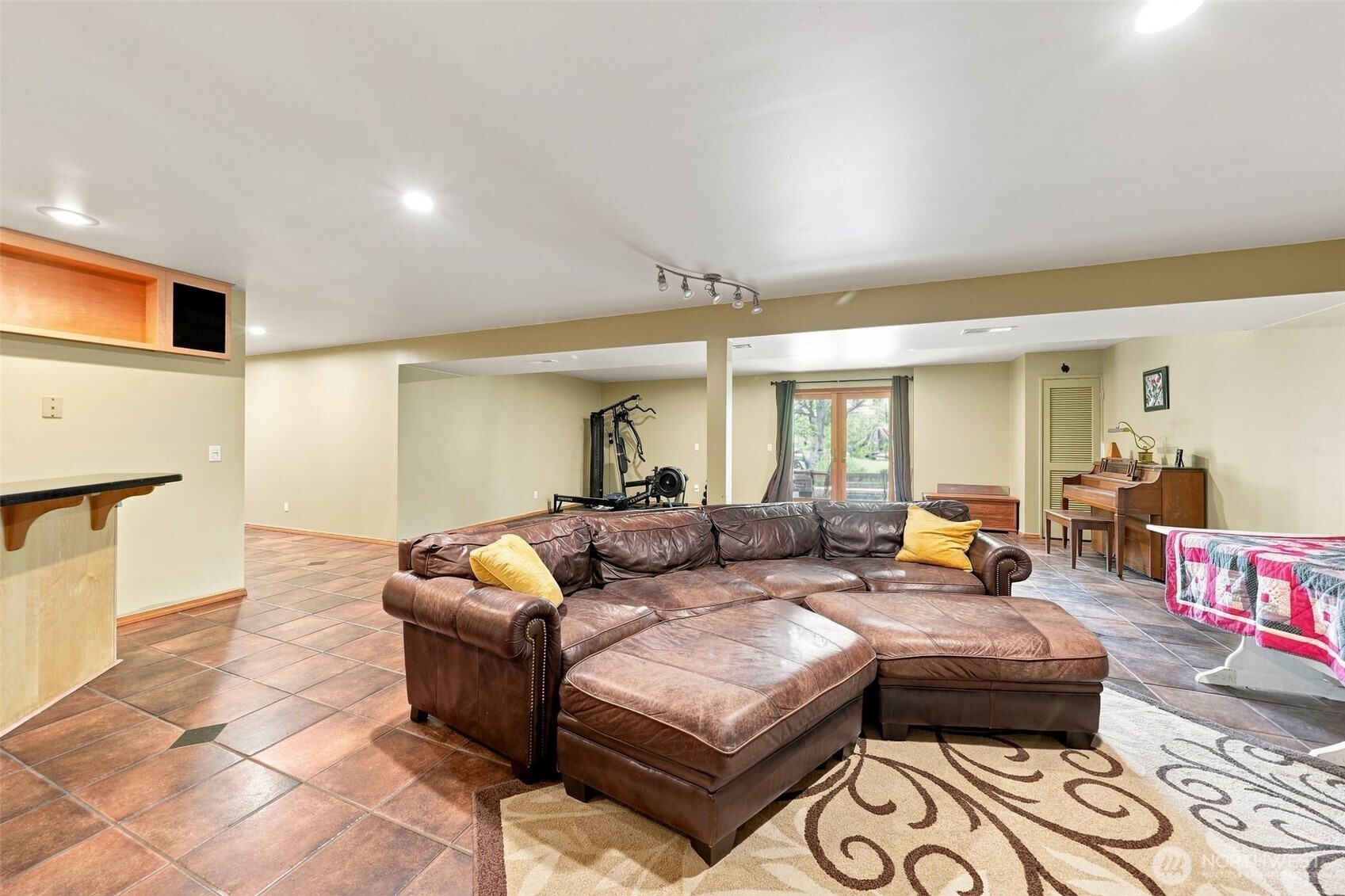 21058 Estate Drive Property Photo 30
