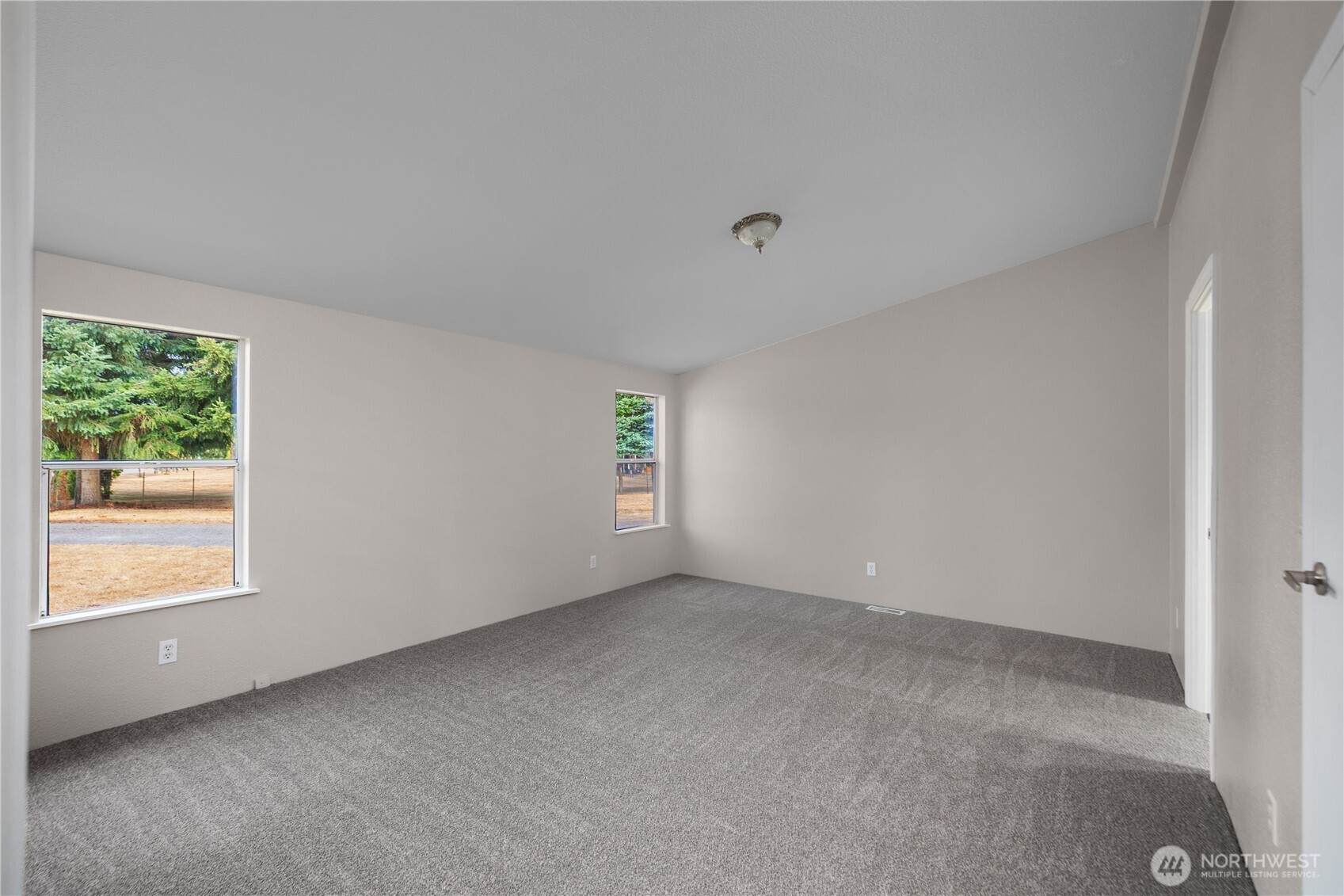 18032 Meyer Lane Property Photo 7