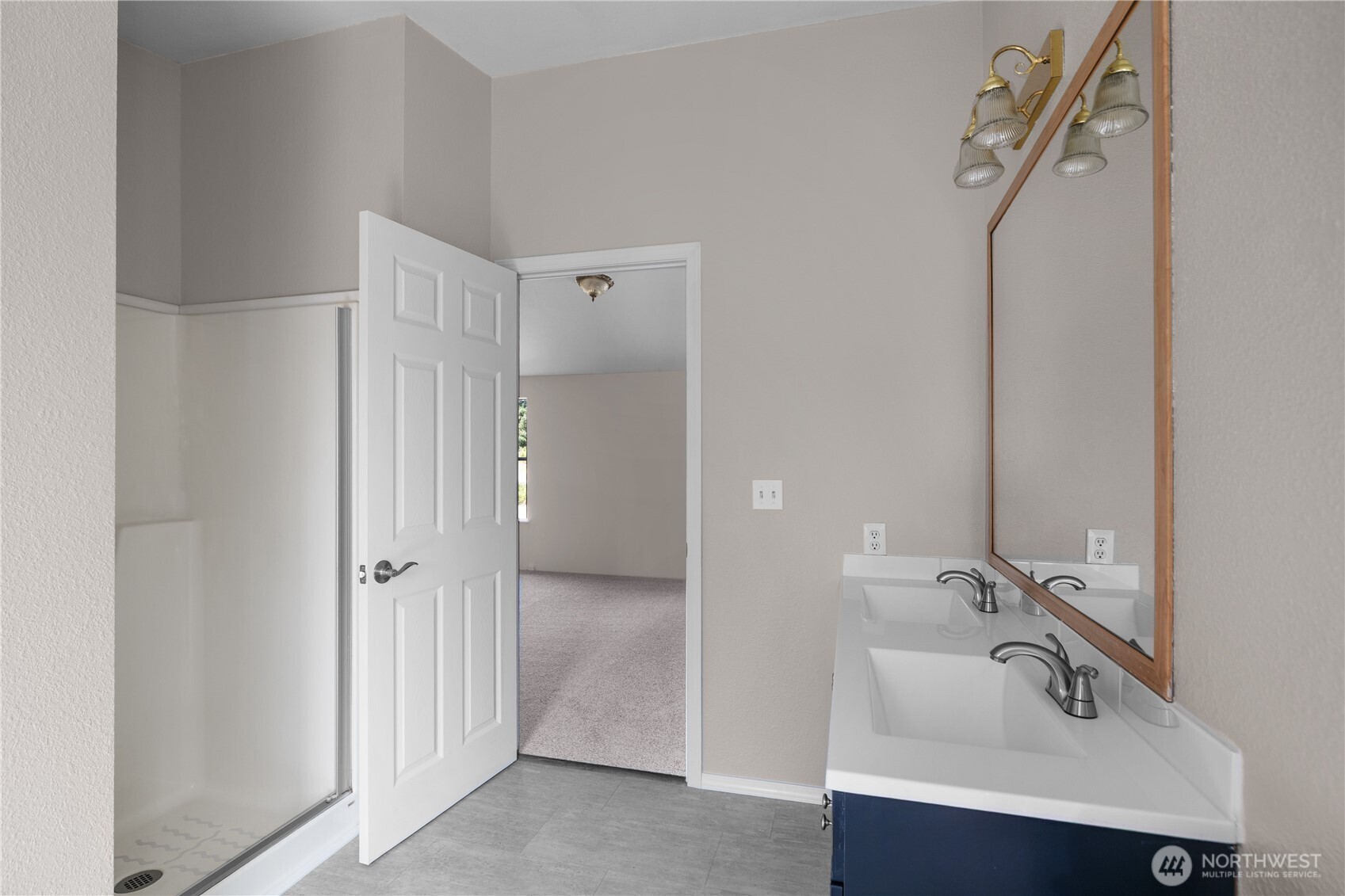 18032 Meyer Lane Property Photo 10