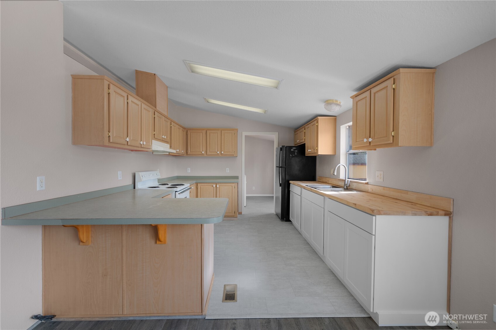 18032 Meyer Lane Property Photo 22